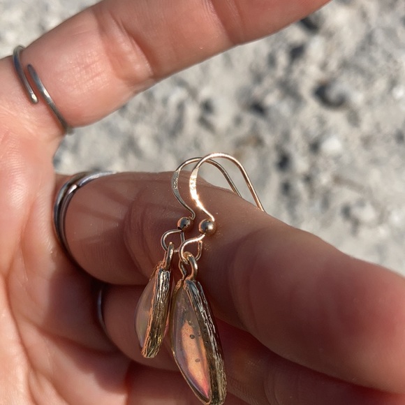 Opal of the sea Earrings - Picture 4 of 5